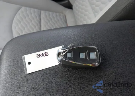 2018 Chevrolet Equinox Ls из США, поврежденный, VIN 2GNAXHEV0J6229006